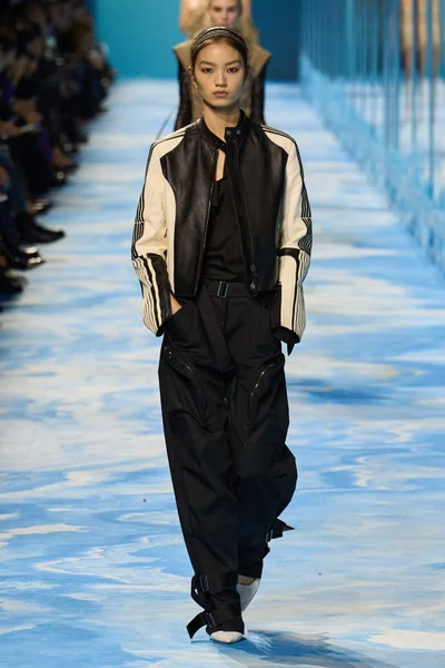 Look 61